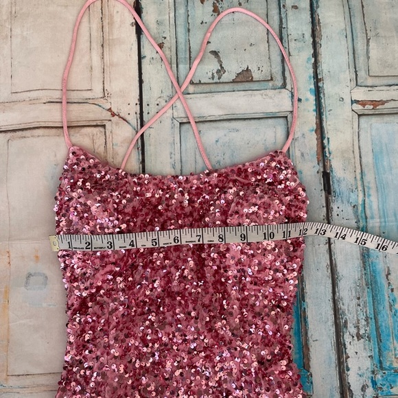 Pink sequined homecoming dress or banquet dress. - Picture 5 of 9